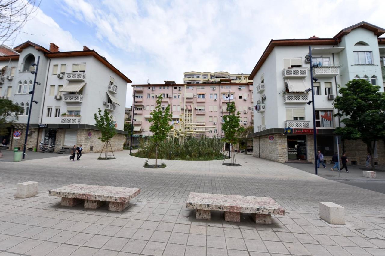 Centrum Hotel Tirana Exterior photo